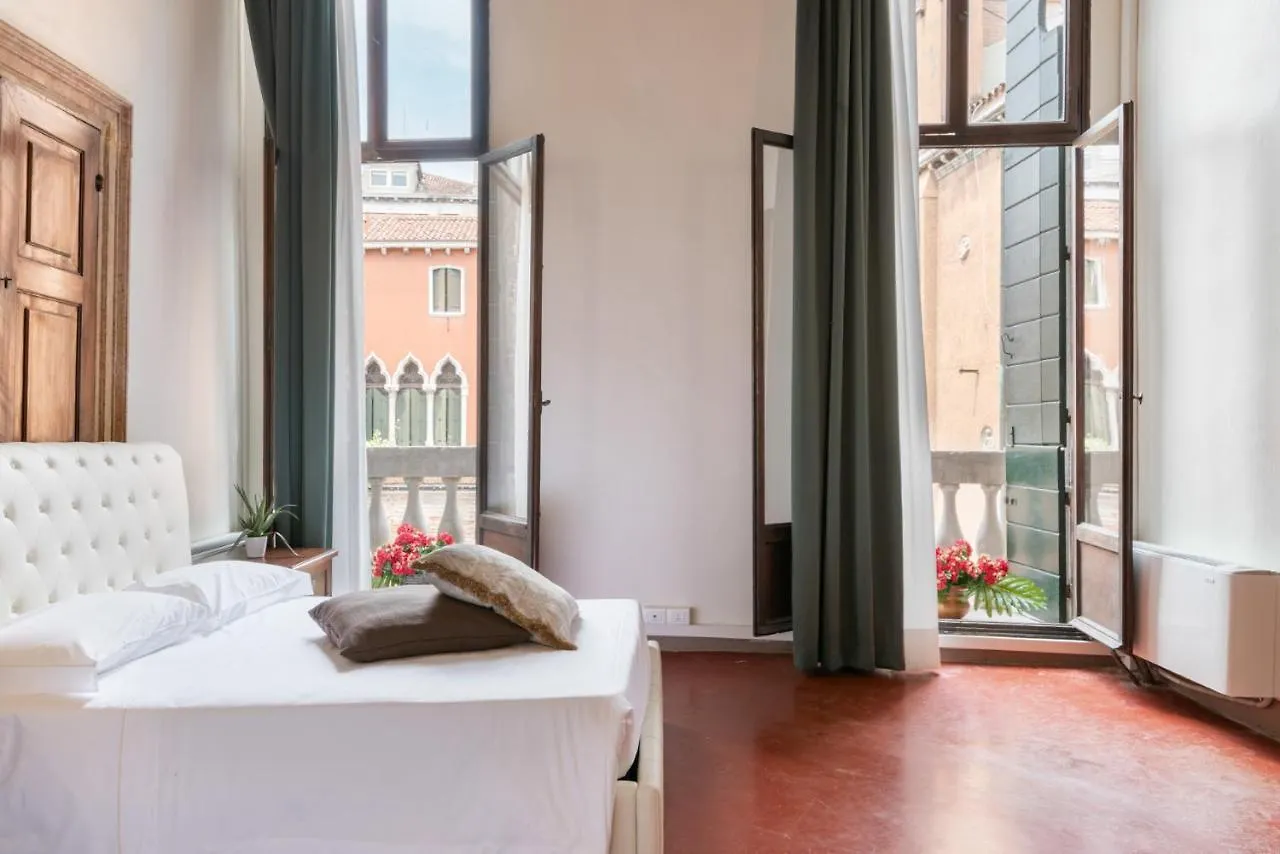 Venice Luxury Palace 3 By Wonderful Italy