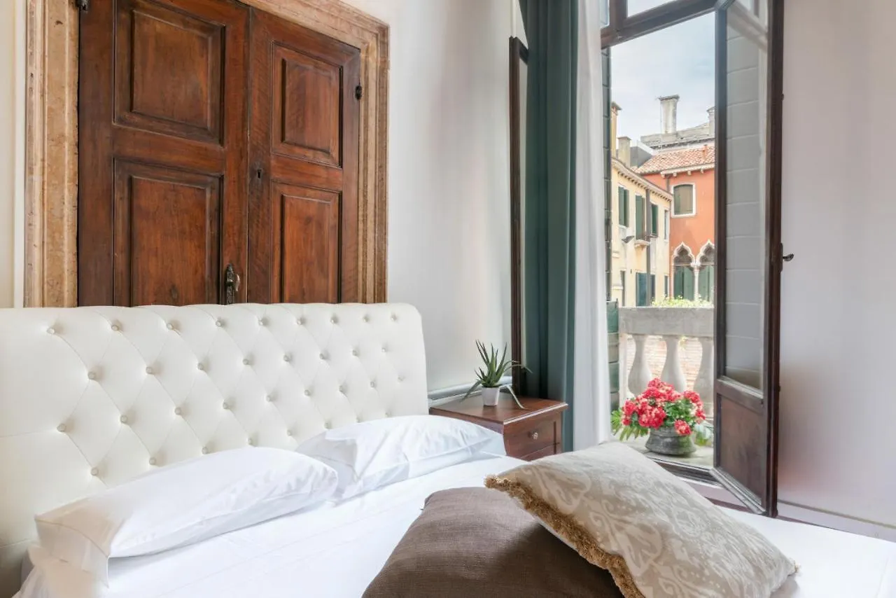 Venice Luxury Palace 3 By Wonderful Italy 0*,